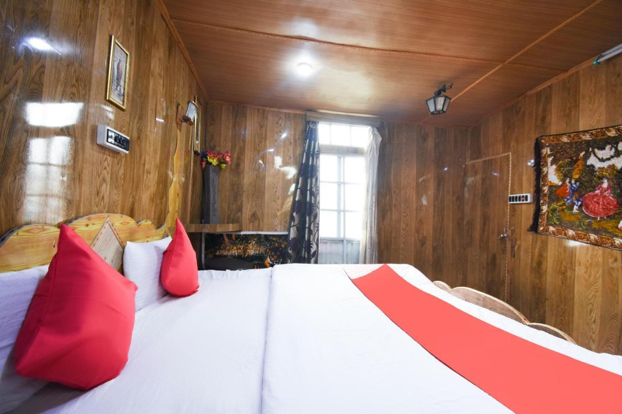 מלון Srīnagar Oyo 66637 Merlin Group Of Houseboats מראה חיצוני תמונה